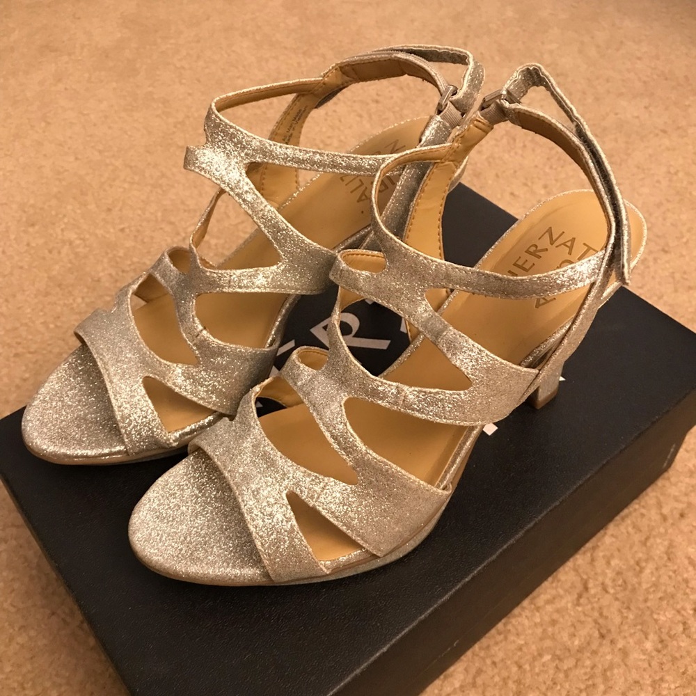 Naturalizer Silver Glitter Dianna dress shoes